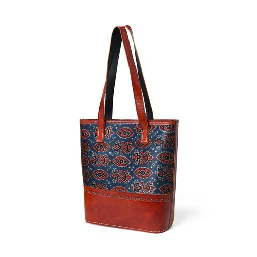 47_7dd666a7-8a41-4053-90e2-c2ce515ee799_512x512.jpg Leather Bag – Premium Craftsmanship, Timeless Design & Everyday Functionality - Image 1